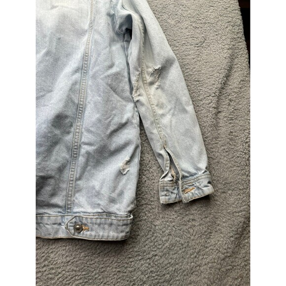 Stradivarius destructed Denim jacket size large - Picture 12 of 12